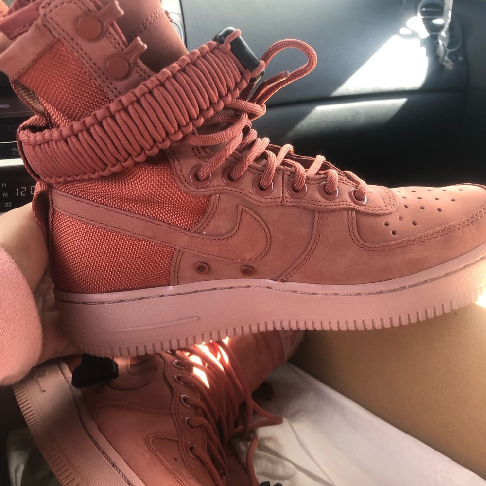 Dusty peach SF AF 1